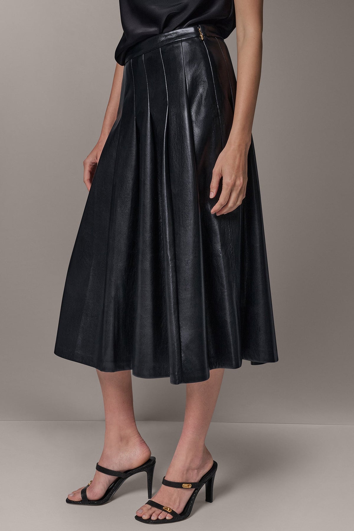 PLEATED MIDI SKIRT