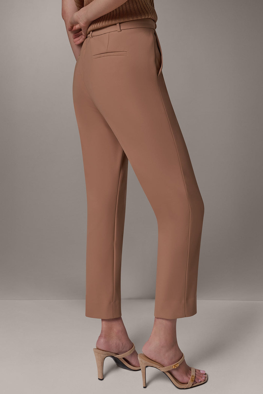HIGH RISE STRAIGHT-LEG PANT