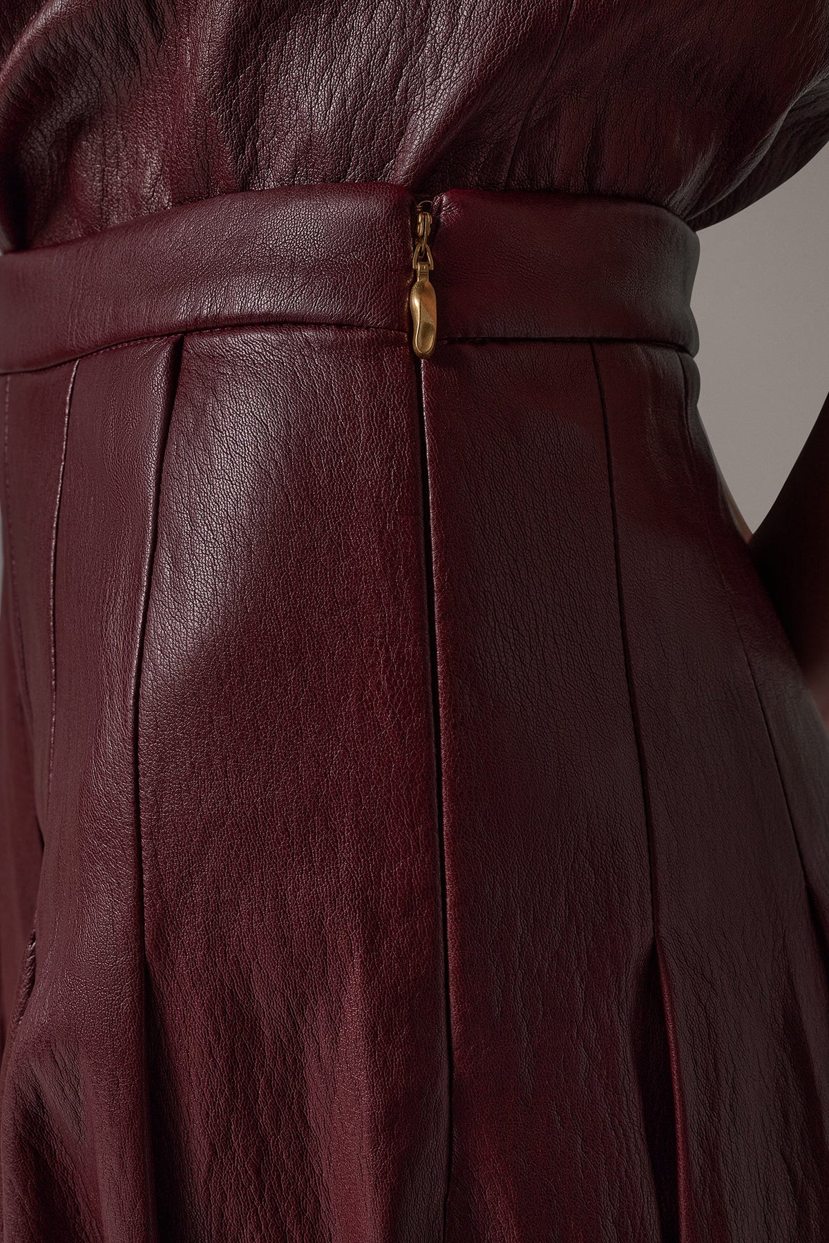 MIDI A-LINE SKIRT