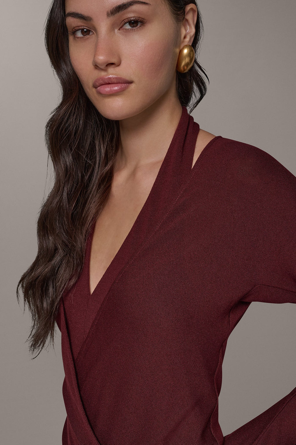 CUTOUT WRAP EFFECT V-NECK BODYSUIT