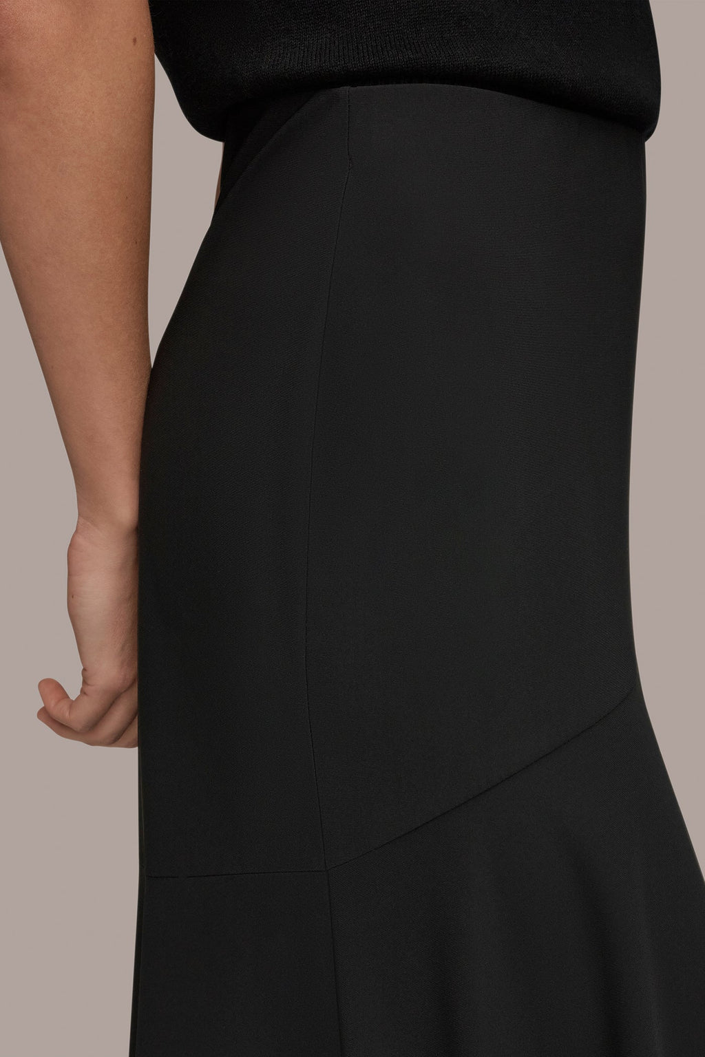 MIDI HI-LOW TRUMPET SKIRT