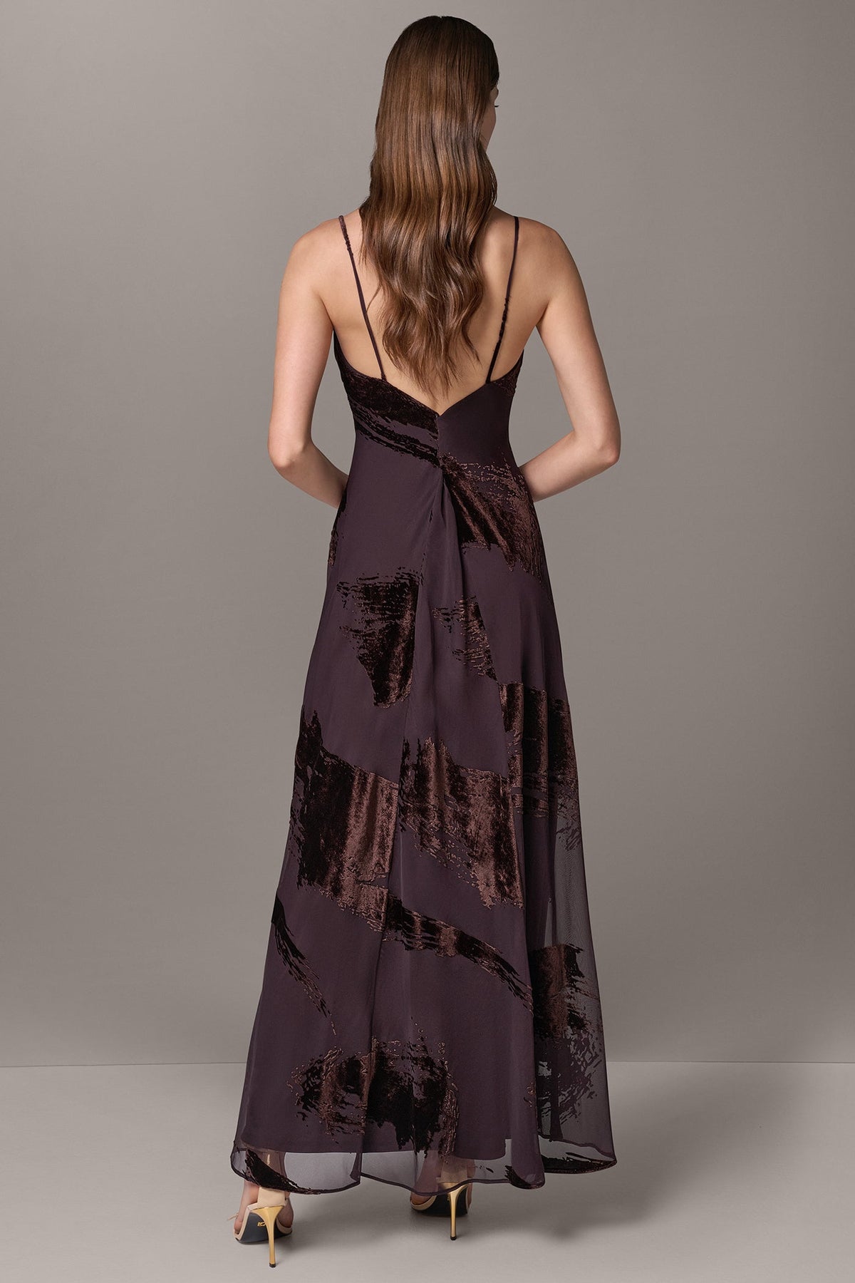 VELVET BURNOUT LOW V-BACK GOWN