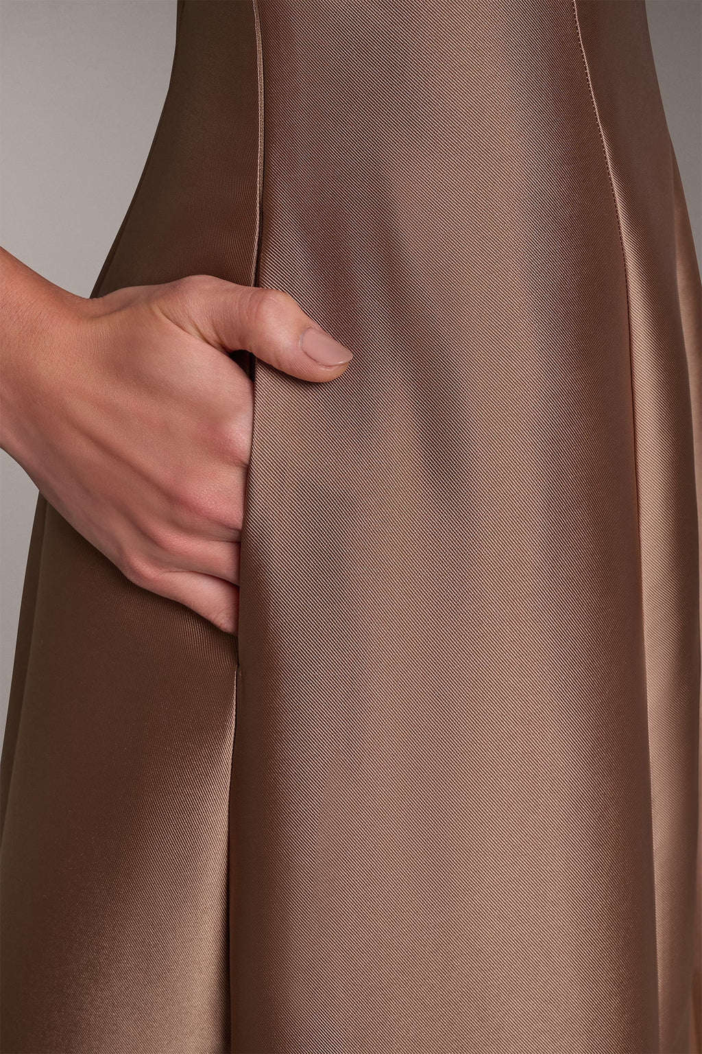 STRAPLESS FOLDOVER GOWN