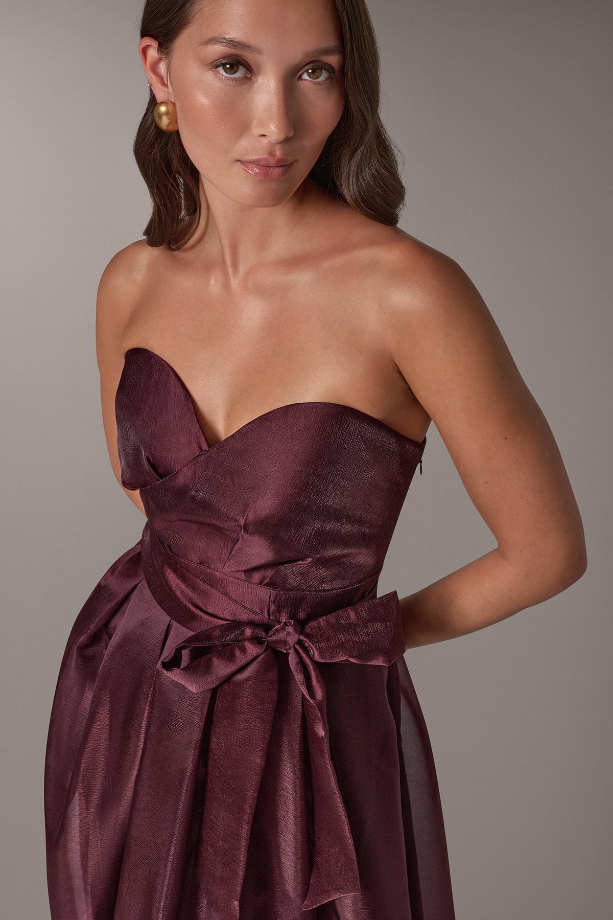 STRAPLESS SWEETHEART GOWN