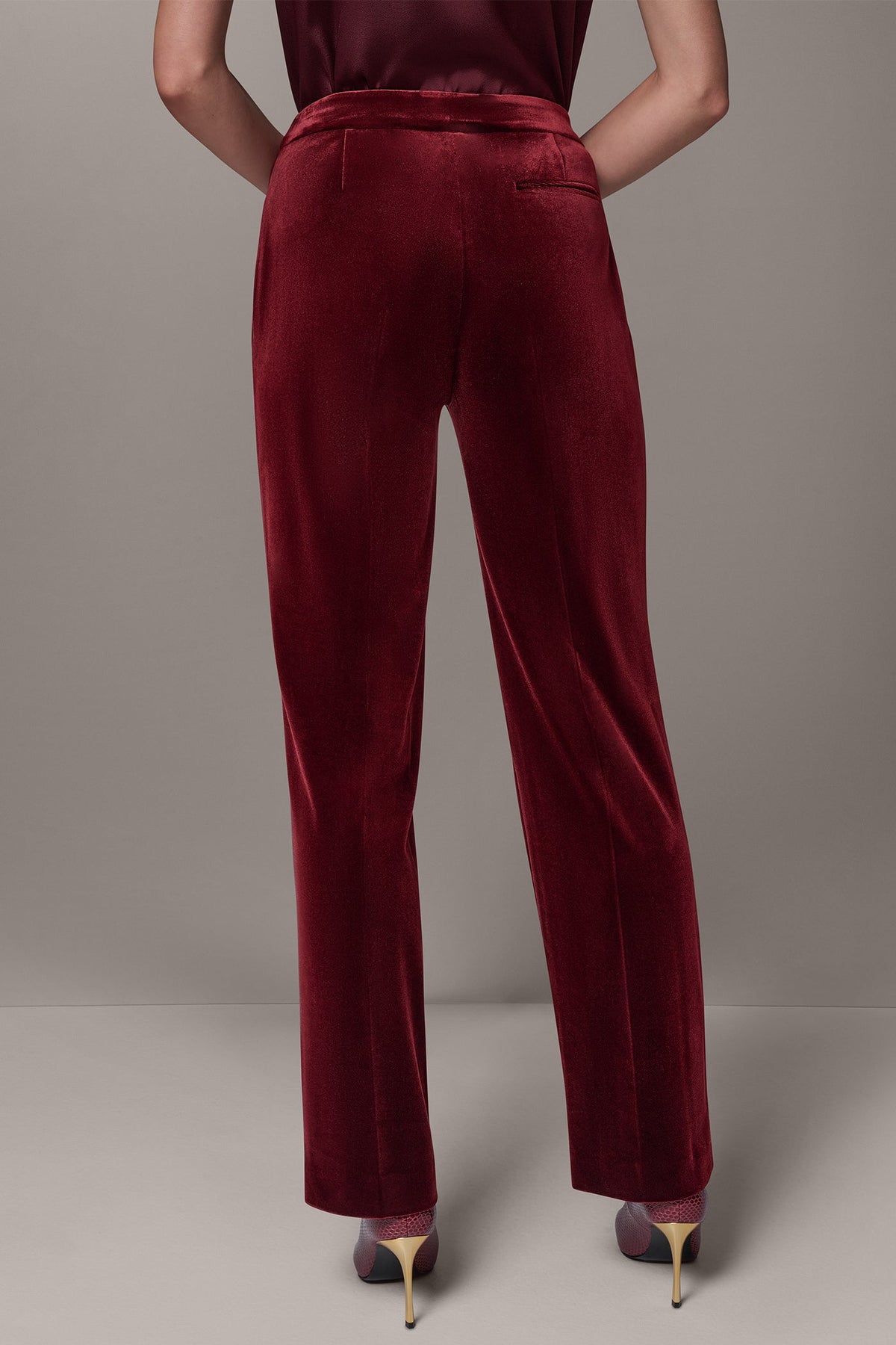 MID-RISE VELVET STRAIGHT-LEG SUIT PANT
