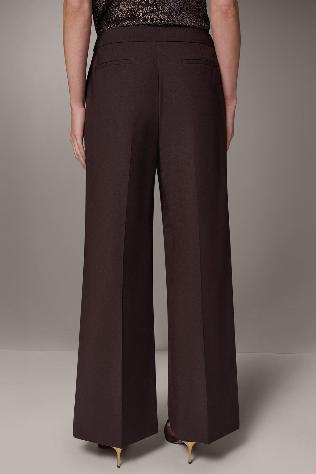 HIGH-RISE PLEATED WIDE-LEG SUIT PANT