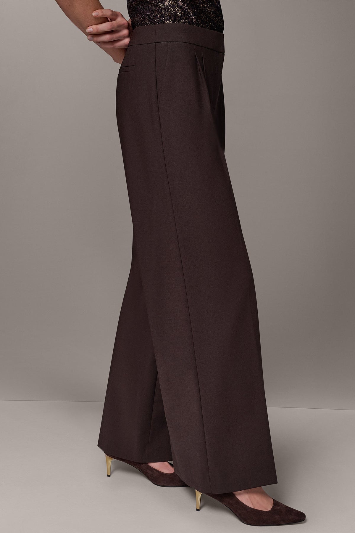 HIGH-RISE PLEATED WIDE-LEG SUIT PANT