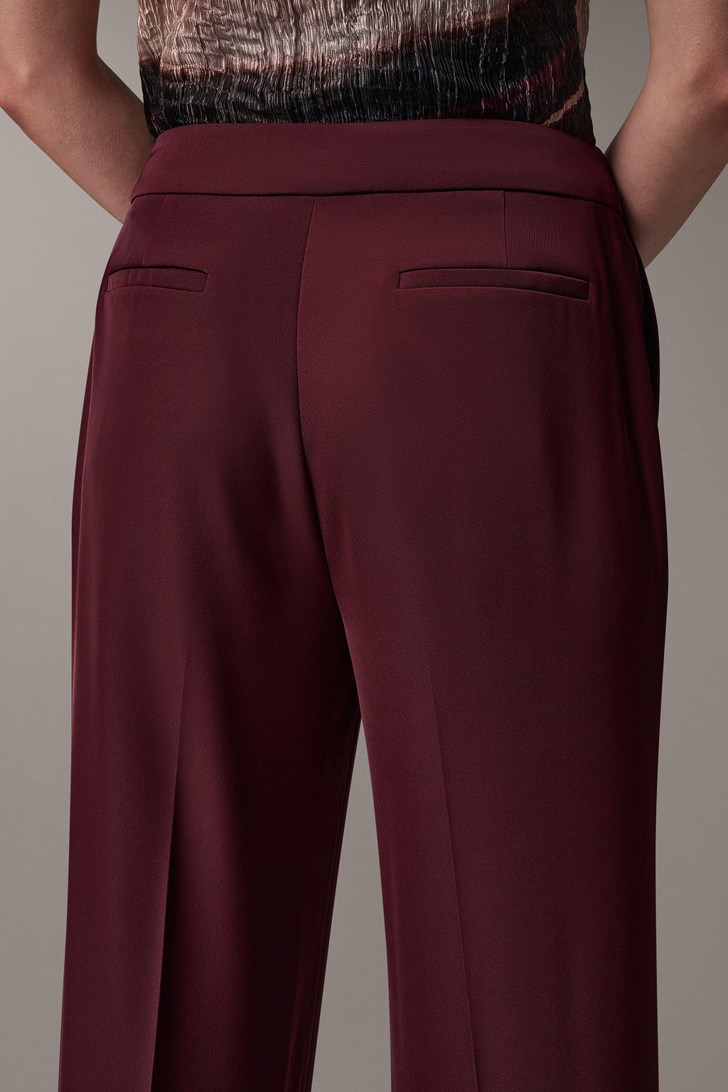 HIGH-RISE WIDE-LEG SUIT PANT