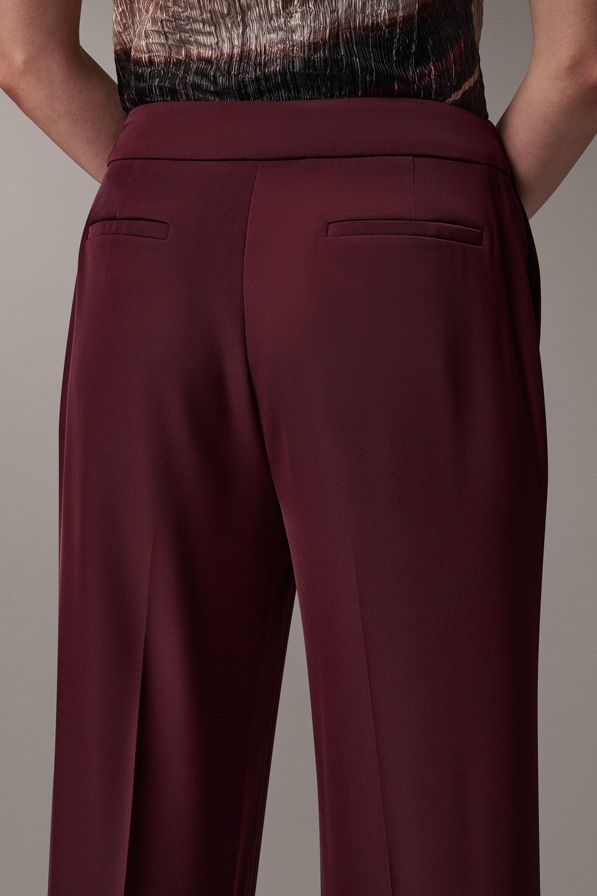 HIGH-RISE WIDE-LEG SUIT PANT