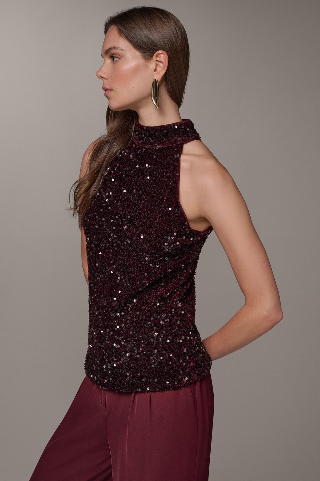 TURTLE-NECK SEQUIN TOP