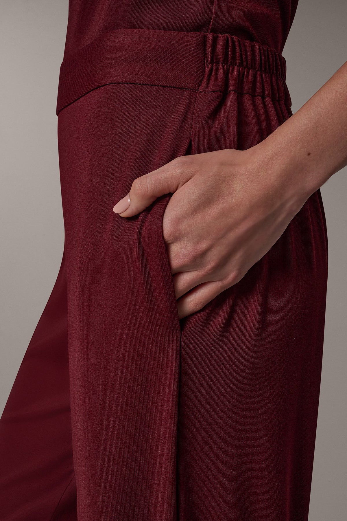 MID-RISE PULL-ON STRAIGHT-LEG PANT