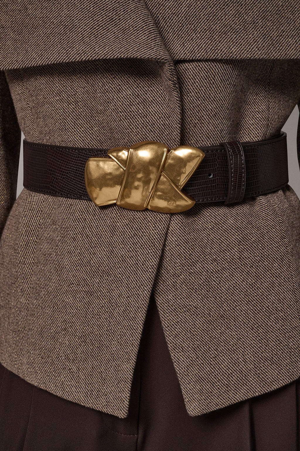 WIDE LAPEL BELTEDE BLAZER