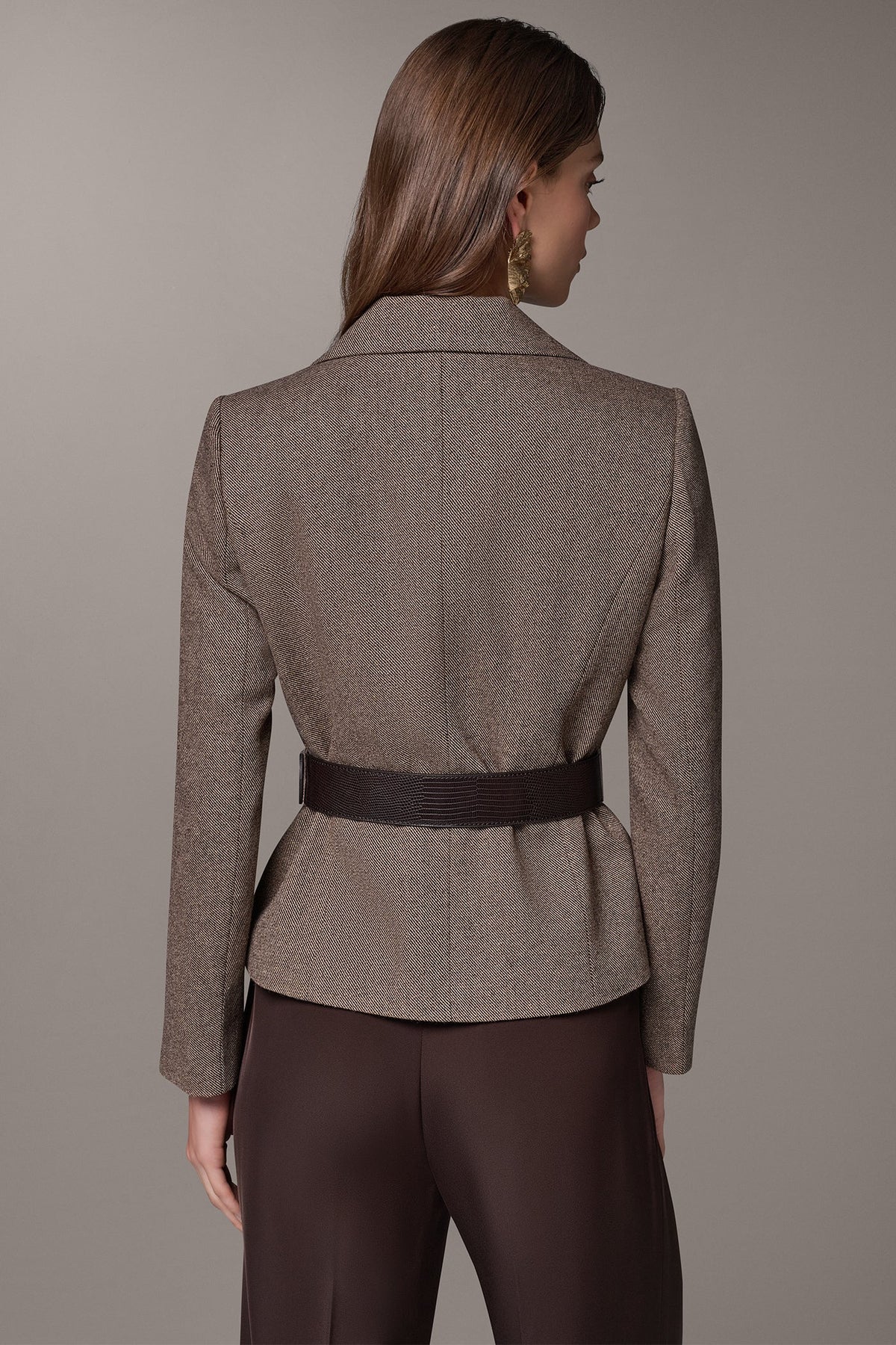 WIDE LAPEL BELTEDE BLAZER