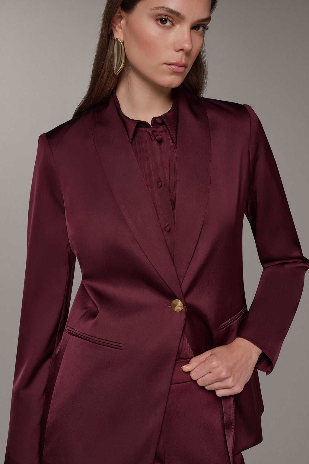 SATIN ONE BUTTON SUIT BLAZER
