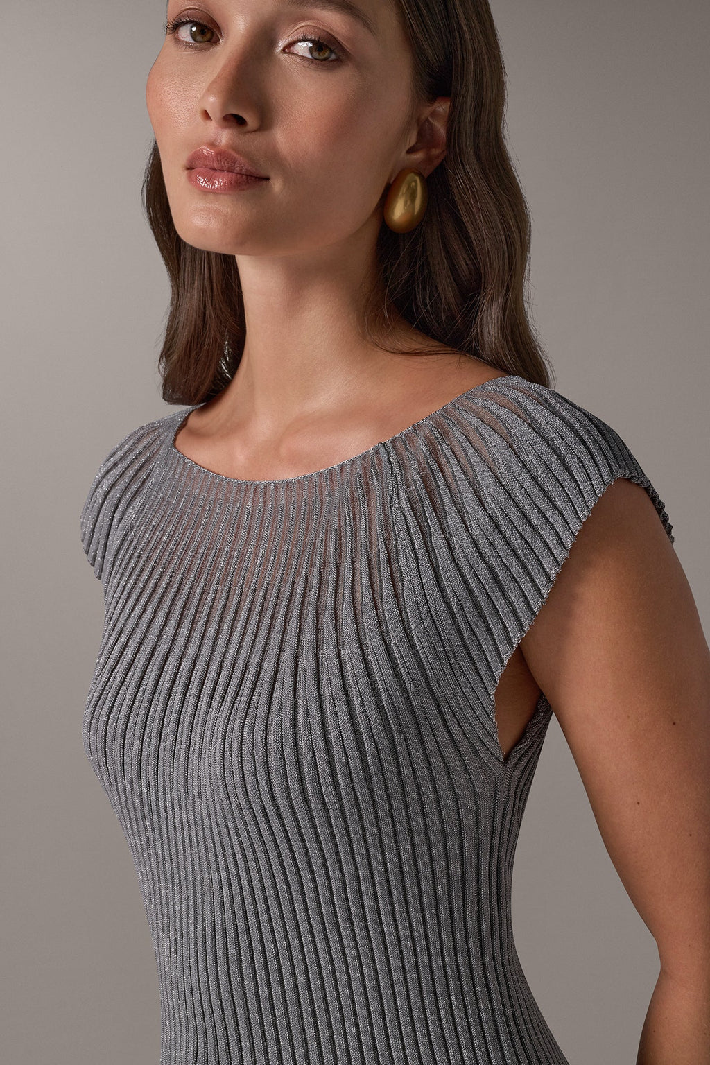 METALLIC RIBBED ILLUSION SWEATER
