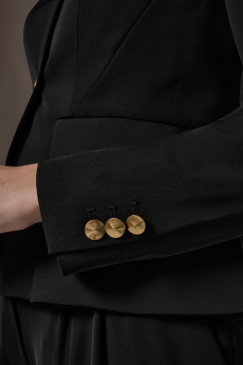 ONE-BUTTON PEPLUM JACKET